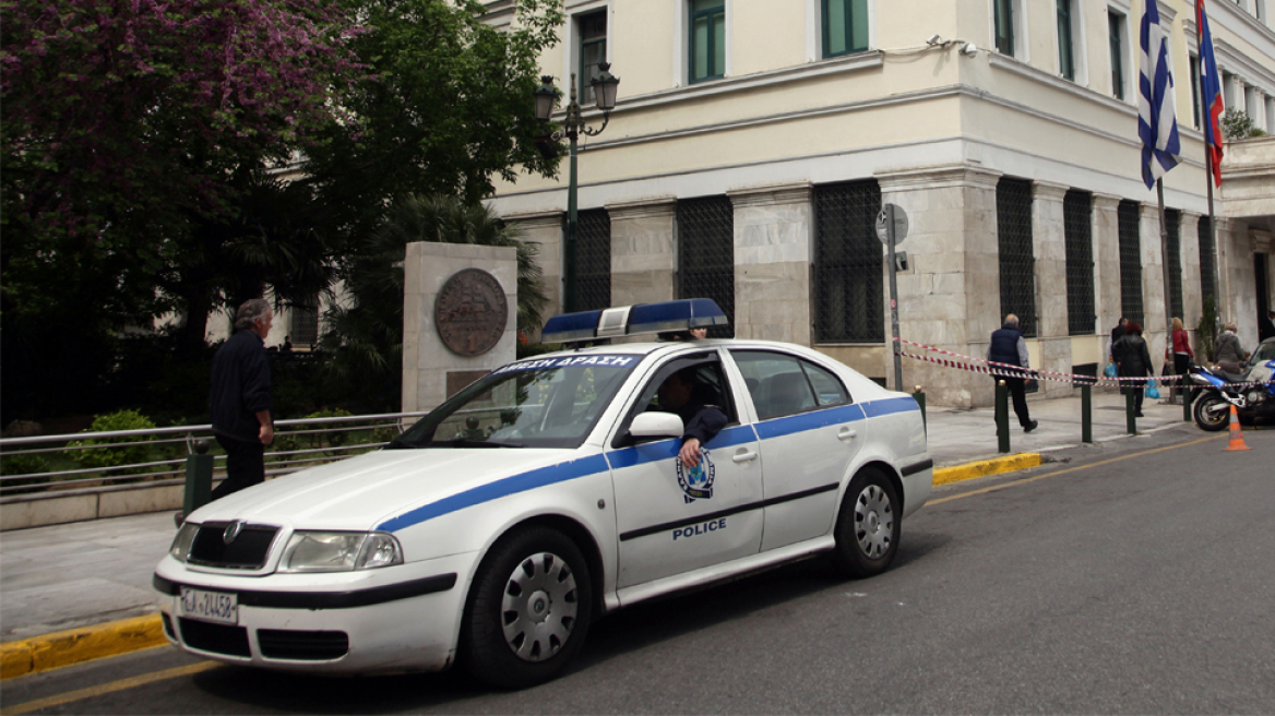 police_athens1