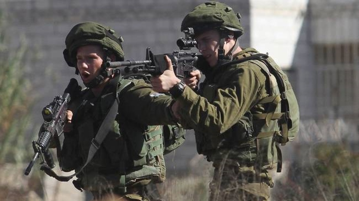 israeli-soldiers-firing