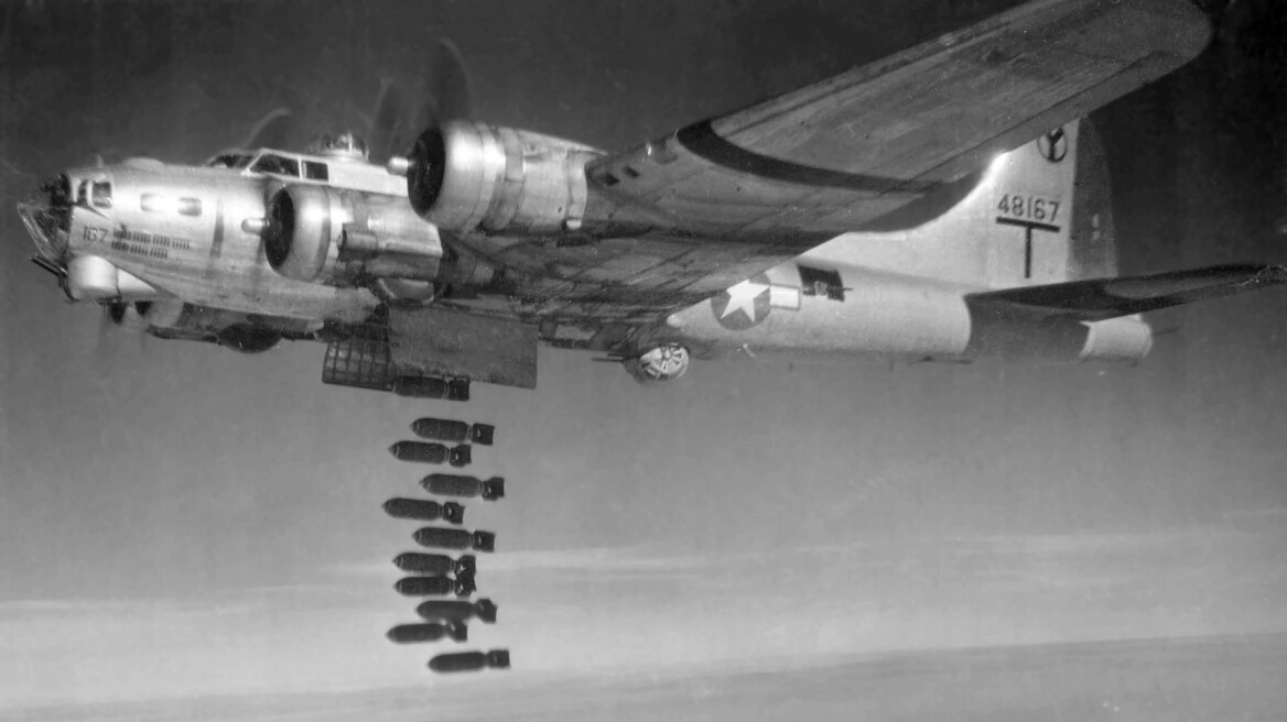B17-flying-fortress-bomber