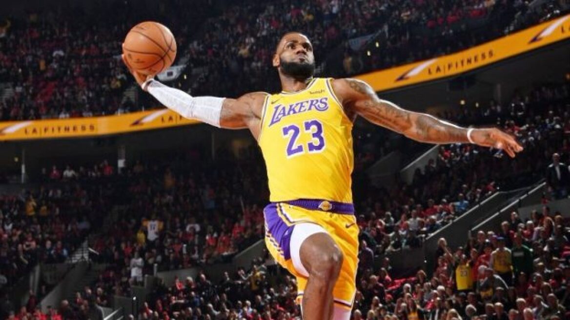 292910a9-lebron-lakers-first-dunk-625x375