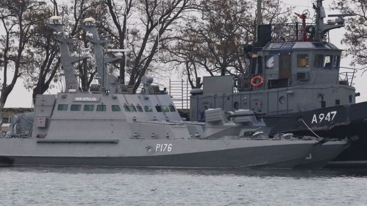 skynews-ukraine-seized-ukranian-ships_4500080