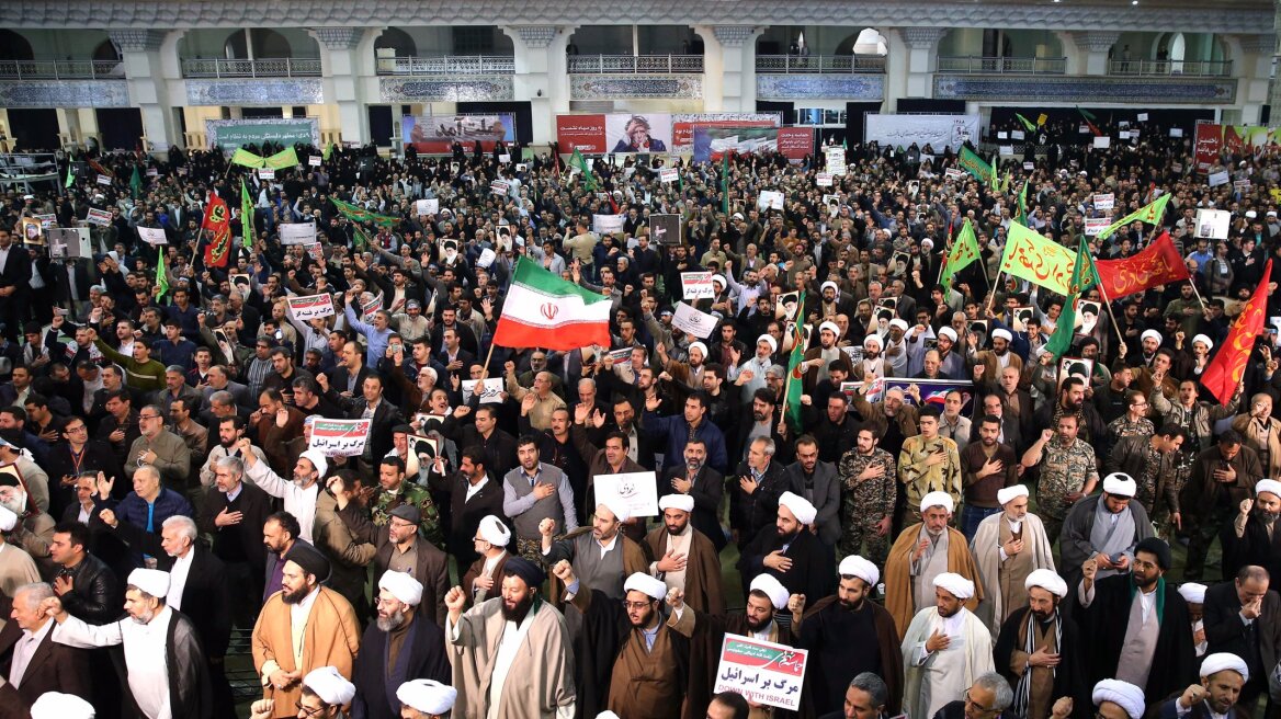 Η δυσαρέσκεια αυξάνεται, οι Ιρανοί θέλουν αλλαγή
