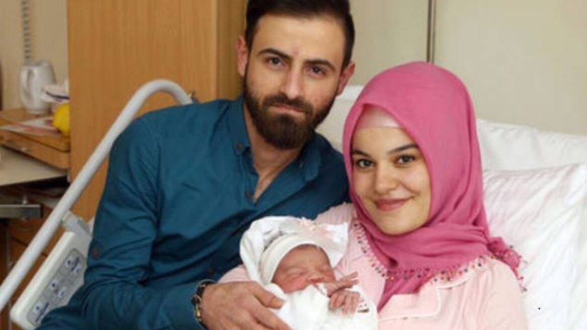 Αδιανόητο: Εύχονταν τον... θάνατο του πρώτου μωρού του 2018 επειδή ήταν παιδί μουσουλμάνων!