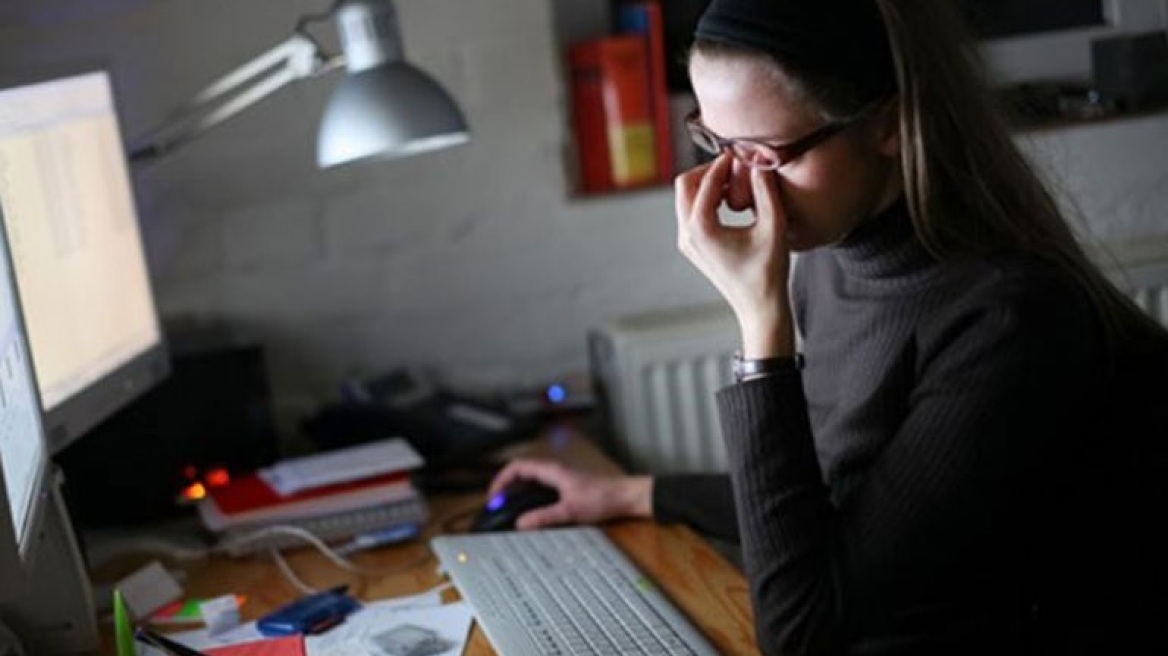 Έρευνα: Οι νυχτερινές βάρδιες στη δουλειά αυξάνουν τον κίνδυνο καρκίνου στις γυναίκες