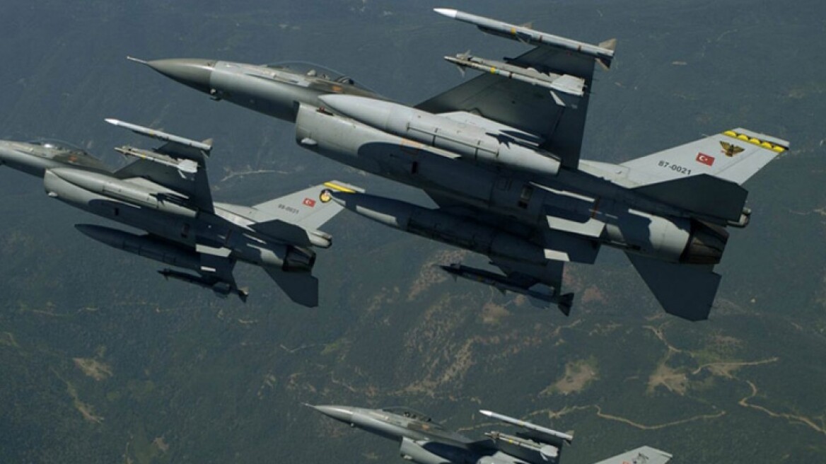 Δεκάδες παραβιάσεις και αερομαχία με οπλισμένα τουρκικά F-16 στο Αιγαίο