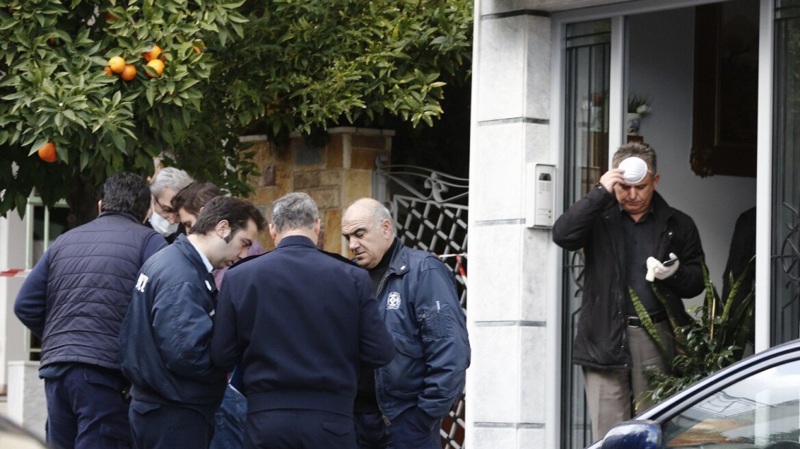 Μετά την τραγωδία στους Αγίους Αναργύρους: Θέμα για την οπλοφορία των αστυνομικών θέτουν 31 βουλευτές του ΣΥΡΙΖΑ