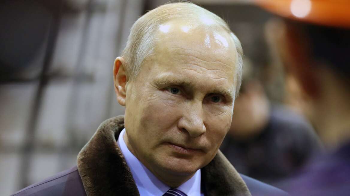 Ο Πούτιν κάνει δώρο iPhone και iPad για να φέρει ψηφοφόρους στις κάλπες