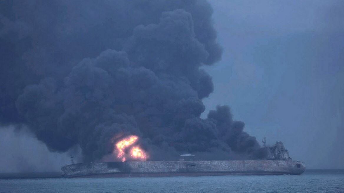Κίνα: Οι εκρήξεις συνεχίζονται στο ιρανικό δεξαμενόπλοιο