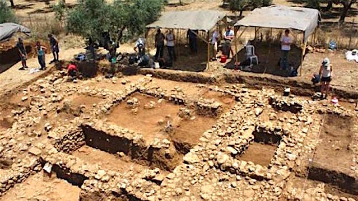 Pylos excavations make Greek archaeologists rethink Mycenean Era