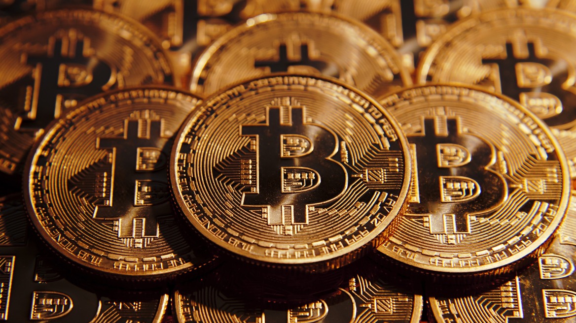 «Βουτιά» κάτω από τα 12.000 ευρώ έκανε το Bitcoin