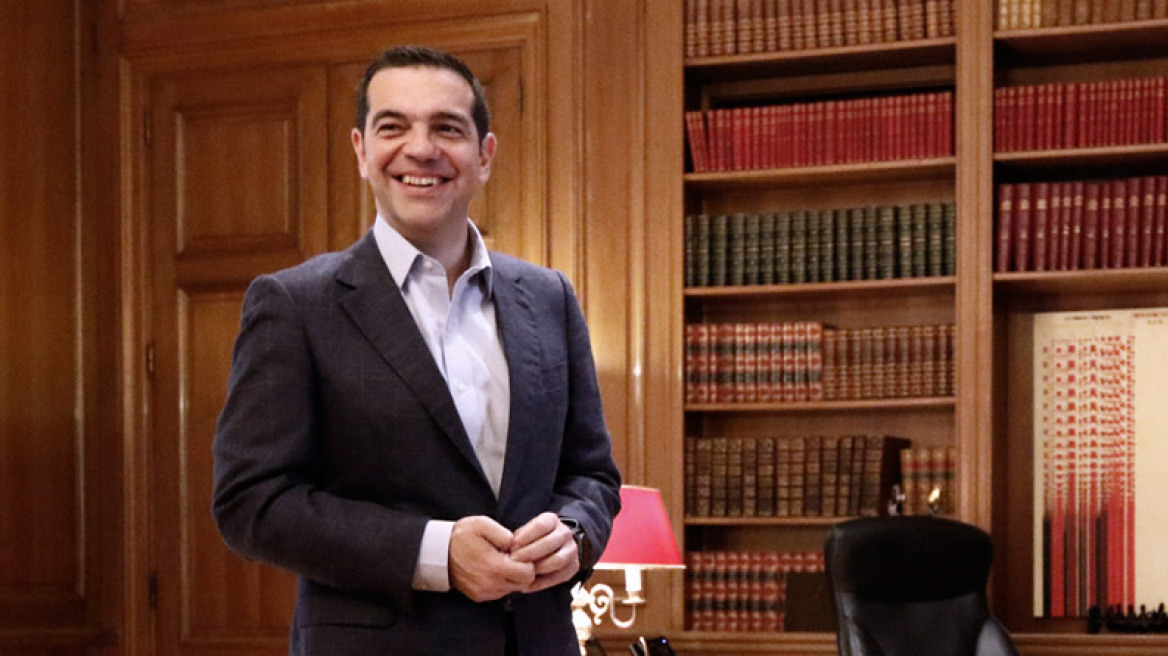 Financial Times: Η έξοδος της Ελλάδας από τα μνημόνια μπορεί να μην είναι όσο απρόσκοπτη θέλει ο Τσίπρας