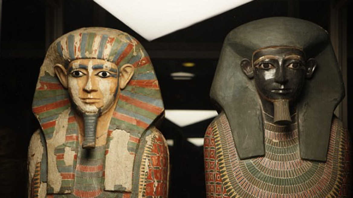 Λύθηκε το μυστήριο με τις δύο αιγυπτιακές μούμιες ανδρών που βρέθηκαν σε κοινό τάφο