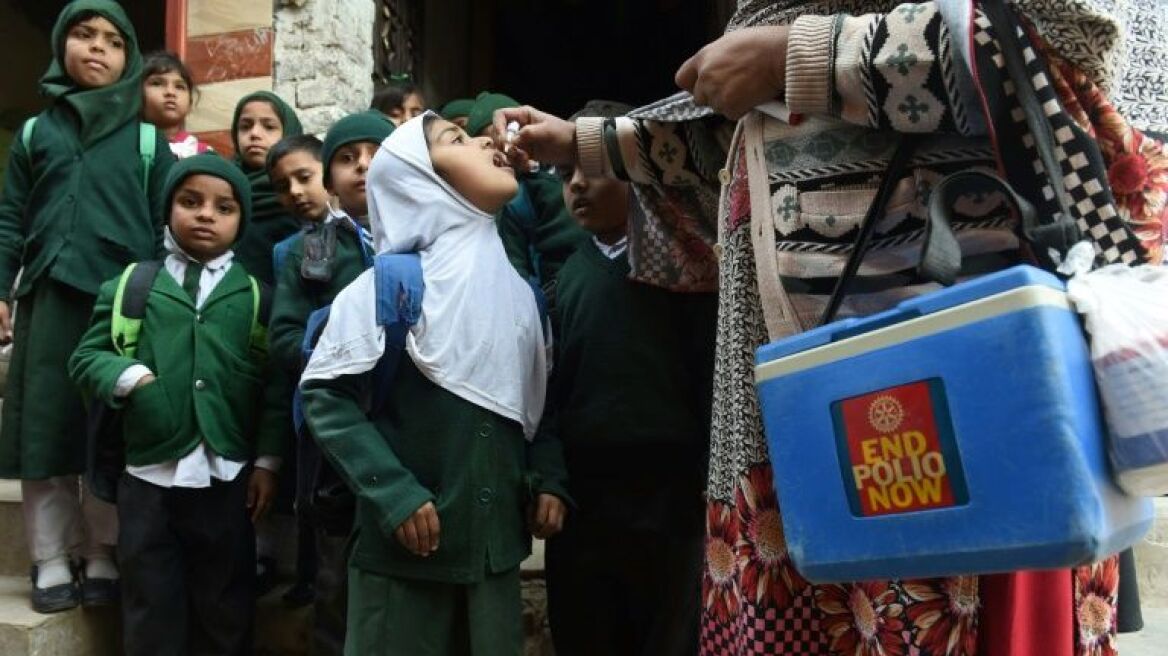 Πακιστάν: Εκτέλεσαν μητέρα και κόρη επειδή... εμβολίαζαν παιδιά κατά της πολιομυελίτιδας!