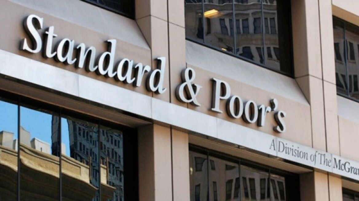 Πανηγυρίζει το ΥΠΟΙΚ: Ο οίκος Standard's & Poor's αναβάθμισε την Ελλάδα