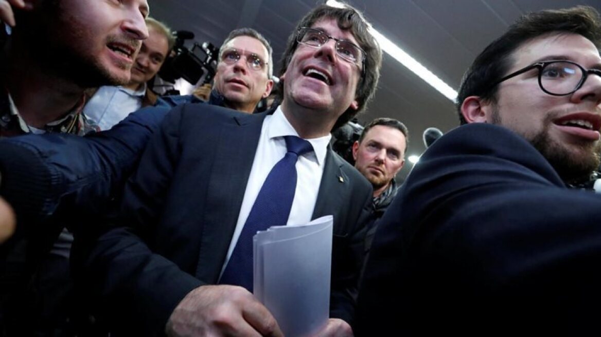 Ο πρόεδρος του κοινοβουλίου της Βαρκελώνης πρότεινε τον Πουτζδεμόν για πρόεδρο της Καταλονίας