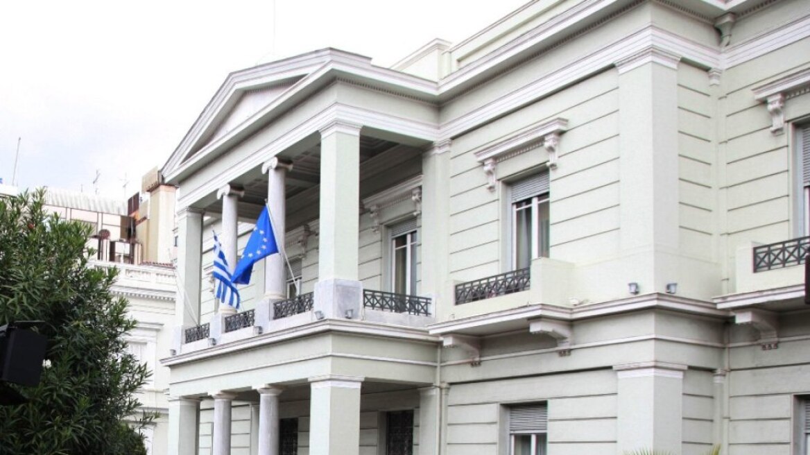 Υπουργείο Εξωτερικών: Ξεκινά η εκταφή Ελλήνων πεσόντων στην Αλβανία