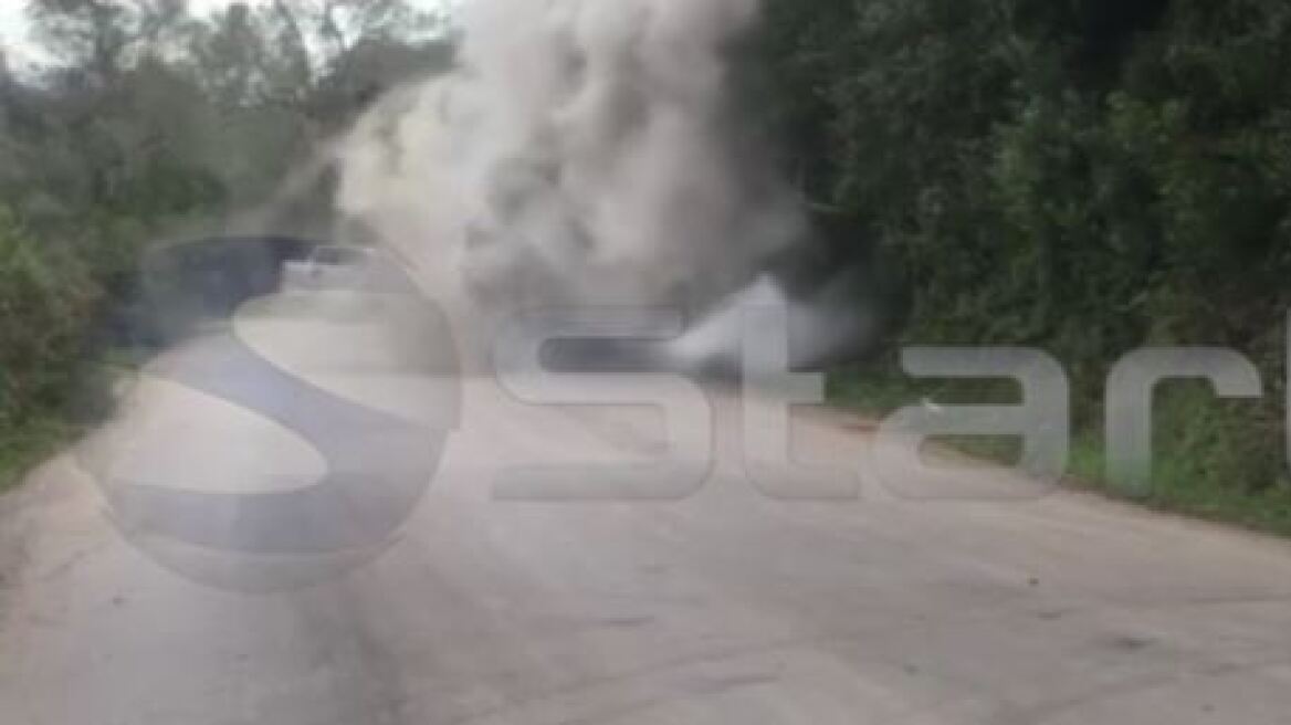 Κέρκυρα: Aστικό λεωφορείο των ΚΤΕΛ κάηκε ολοσχερώς, σώοι οι επιβαίνοντες 