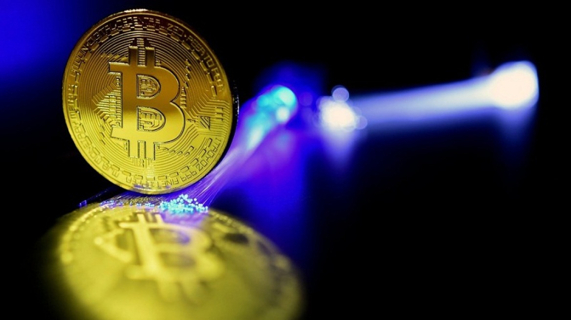 Νταβός: Ο πρόεδρος της UBS δεν συνιστά επενδύσεις στο bitcoin