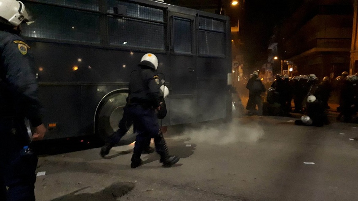 Πέντε συλλήψεις για τα επεισόδια με τους αντιεξουσιαστές στη Θεσσαλονίκη