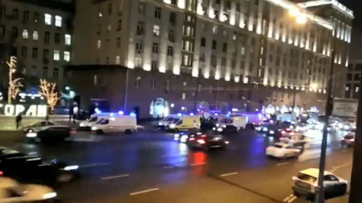 Μόσχα: Αυτοκίνητο έπεσε σε στάση λεωφορείου - Ένας νεκρός και τέσσερις τραυματίες