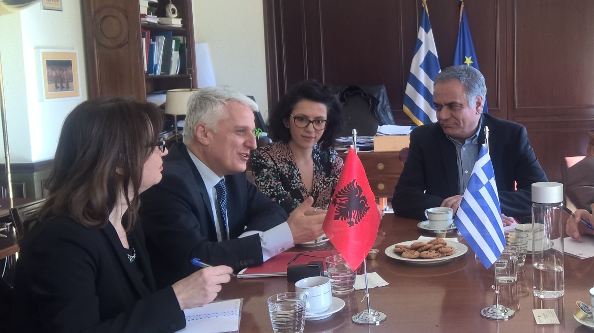 Σκουρλέτης: Η Ελλάδα υποστηρίζει την πορεία της Αλβανίας προς την Ευρωπαϊκή Ένωση