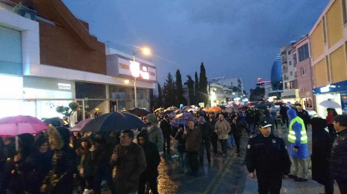 Φωτογραφίες: Πορεία διαμαρτυρίας στα κατεχόμενα για τις πρακτικές του Ερντογάν