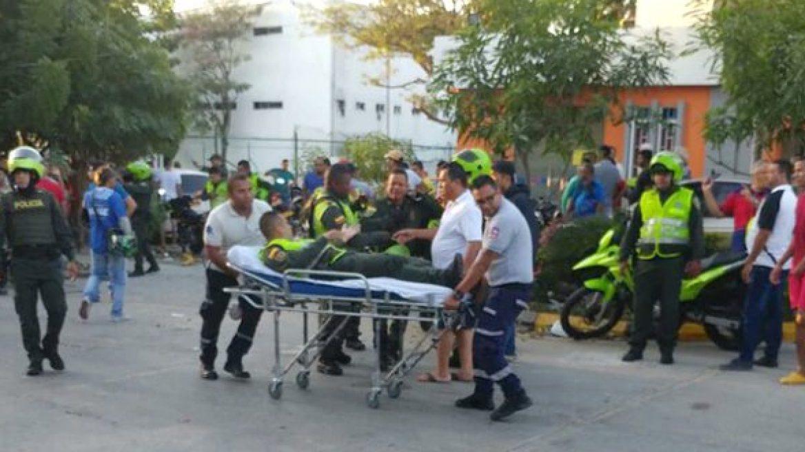 Βομβιστική επίθεση στην Κολομβία: Τρεις αστυνομικοί νεκροί και 34 τραυματίες