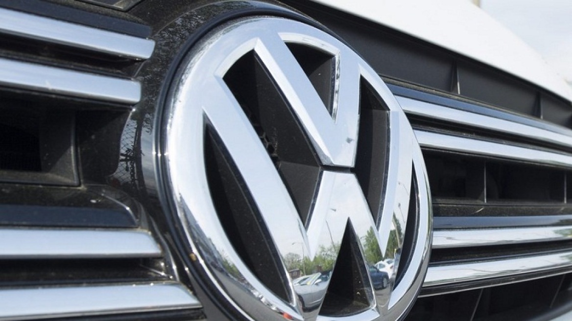 Παύθηκε ο επικεφαλής λομπίστας της Volkswagen μετά τις αποκαλύψεις για τα πειράματα 