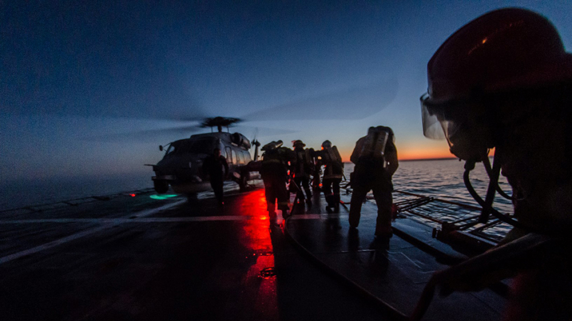 Εντυπωσιακές φωτογραφίες από την στρατιωτική άσκηση «Αστραπή» του Πολεμικού Ναυτικού