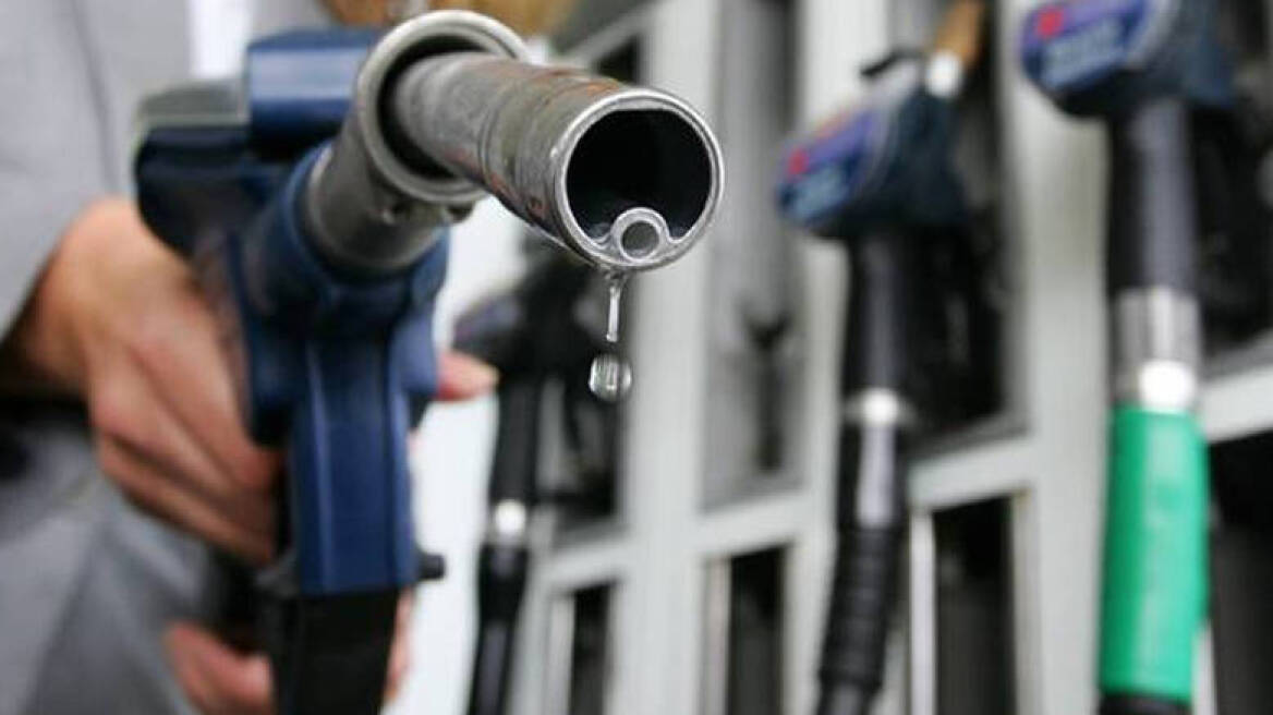 Πέμπτη πιο ακριβή βενζίνη στον κόσμο έχει η Ελλάδα 