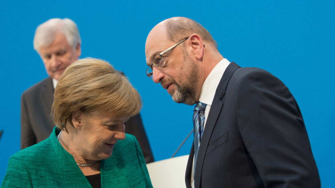 Γερμανία: Η Μέρκελ «παραδόθηκε» στους Σοσιαλδημοκράτες για να σχηματίσει κυβέρνηση