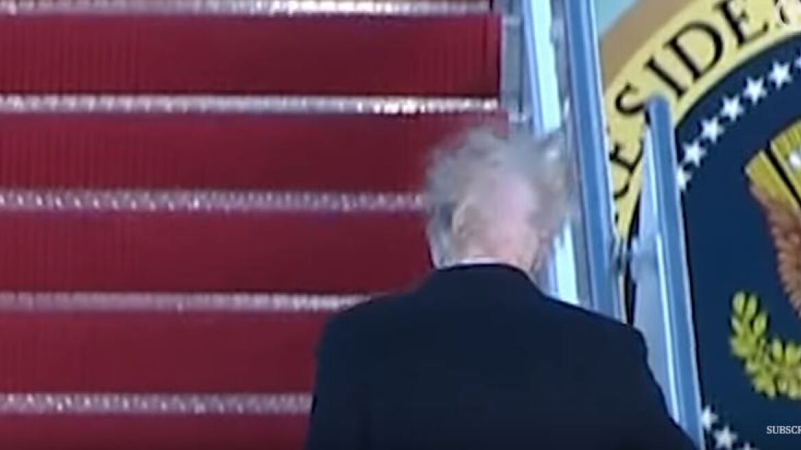 Βίντεο: Το αεράκι αποκάλυψε την αλήθεια για τα μαλλιά του Τραμπ;