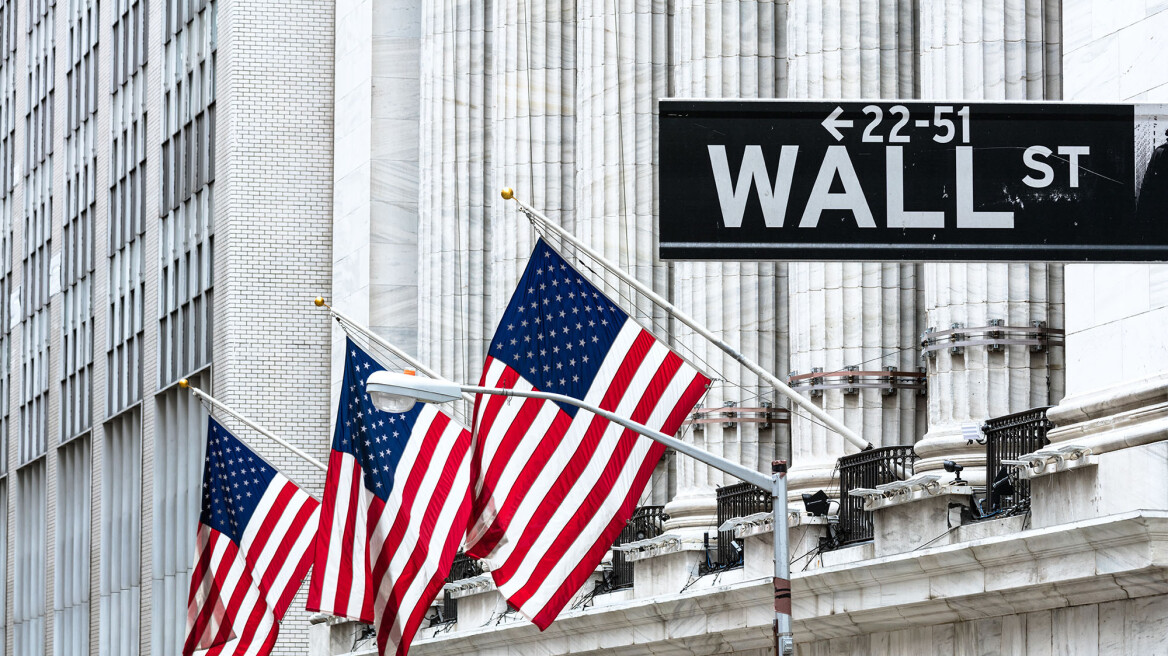 «Βουλιάζει» η Wall Street - Στο 2,6% οι απώλειες για τον Dow Jones