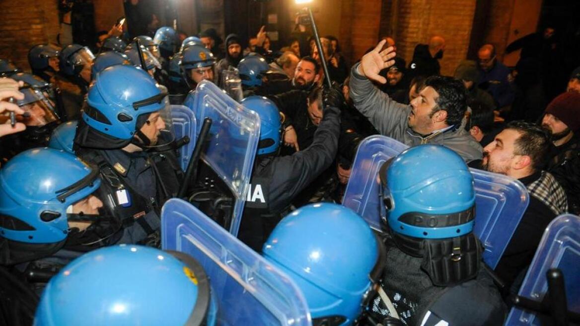 Ιταλία: Συγκρούσεις ακροδεξιών με την αστυνομία μετά την ρατσιστική επίθεση στην Ματσεράτα