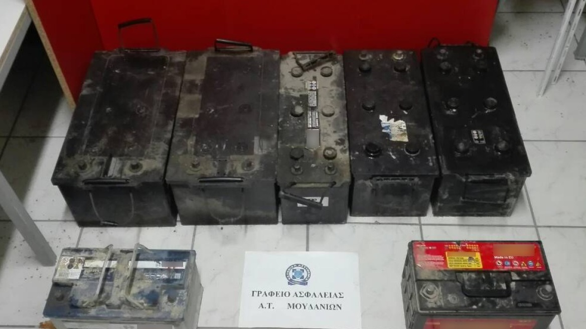 Χαλκιδική: Σπείρα «ξήλωνε» μπαταρίες από σταθμευμένα οχήματα