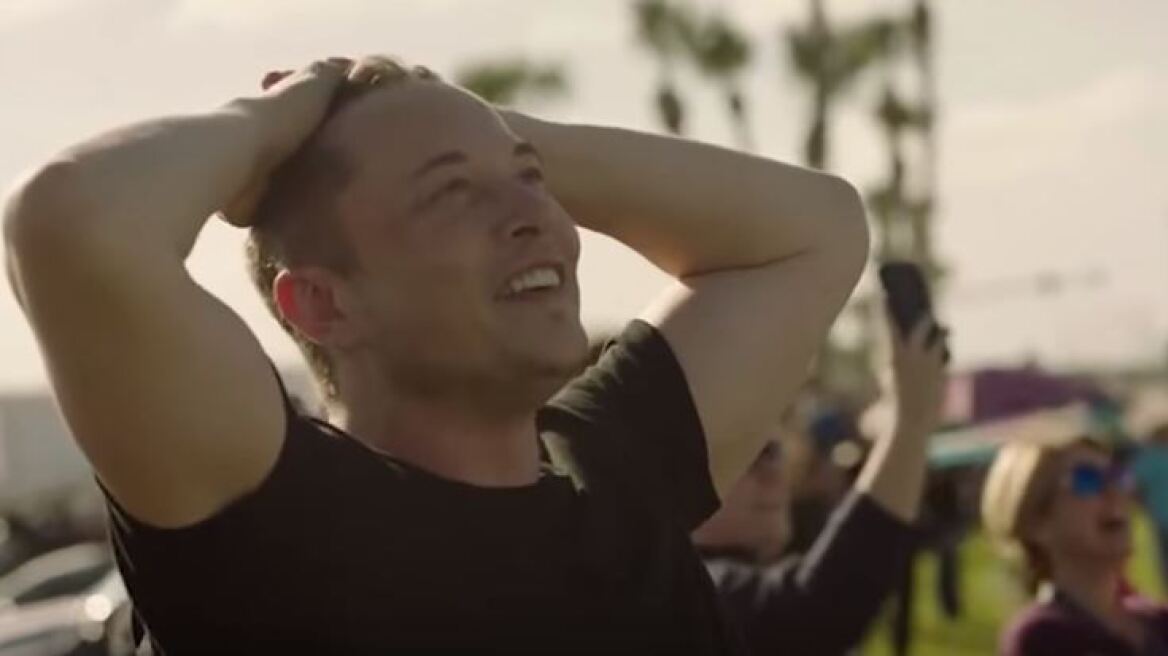 Καρέ καρέ η εκστατική αντίδραση του Έλον Μασκ κατά την εκτόξευση του Falcon Heavy