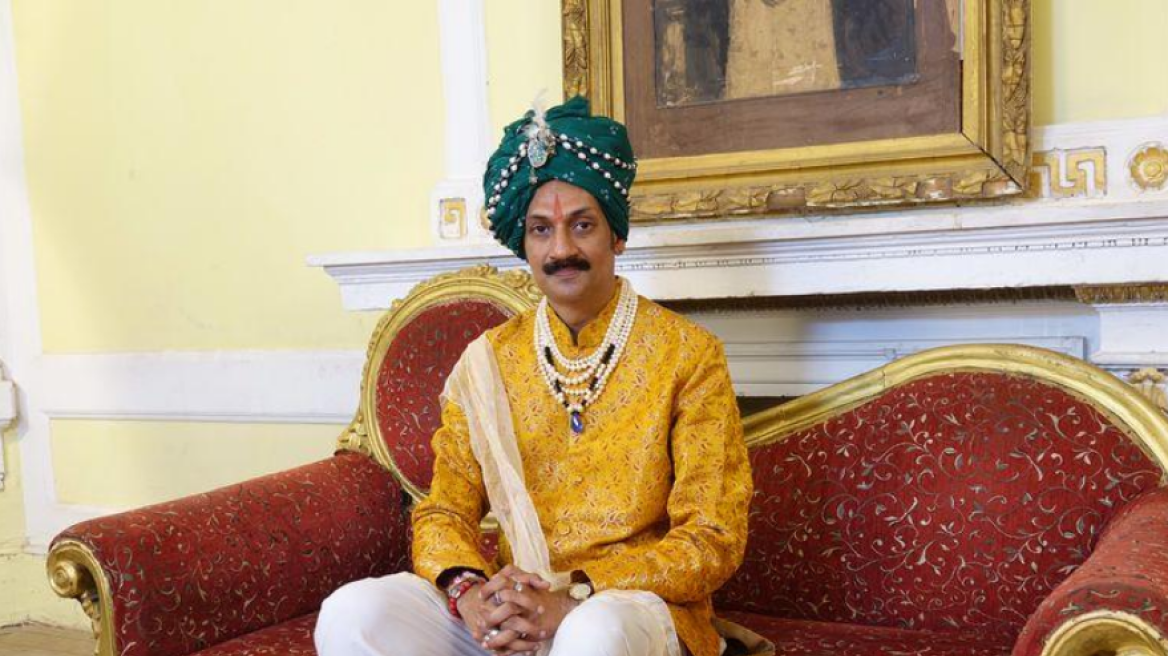 Ο πρώτος ανοιχτά gay Ινδός πρίγκιπας «δίνει» το παλάτι του σε διωκόμενους της LGBT κοινότητας
