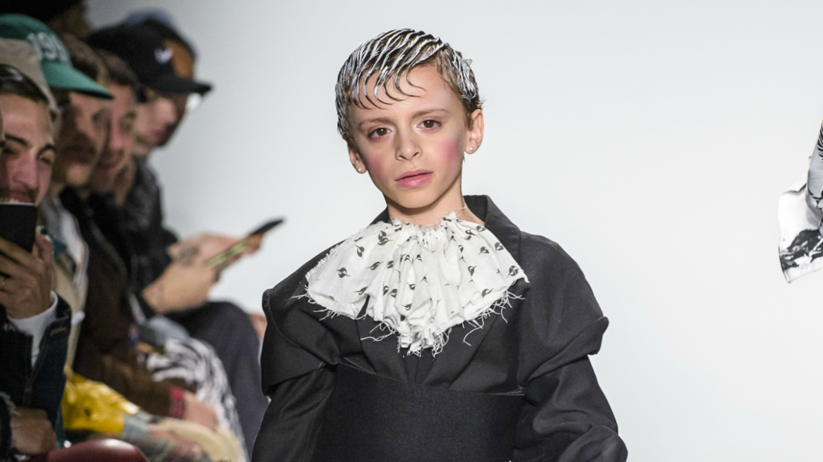 Δεκάχρονο παιδί drag εμφανίστηκε στην Εβδομάδα Μόδας της Νέας Υόρκης