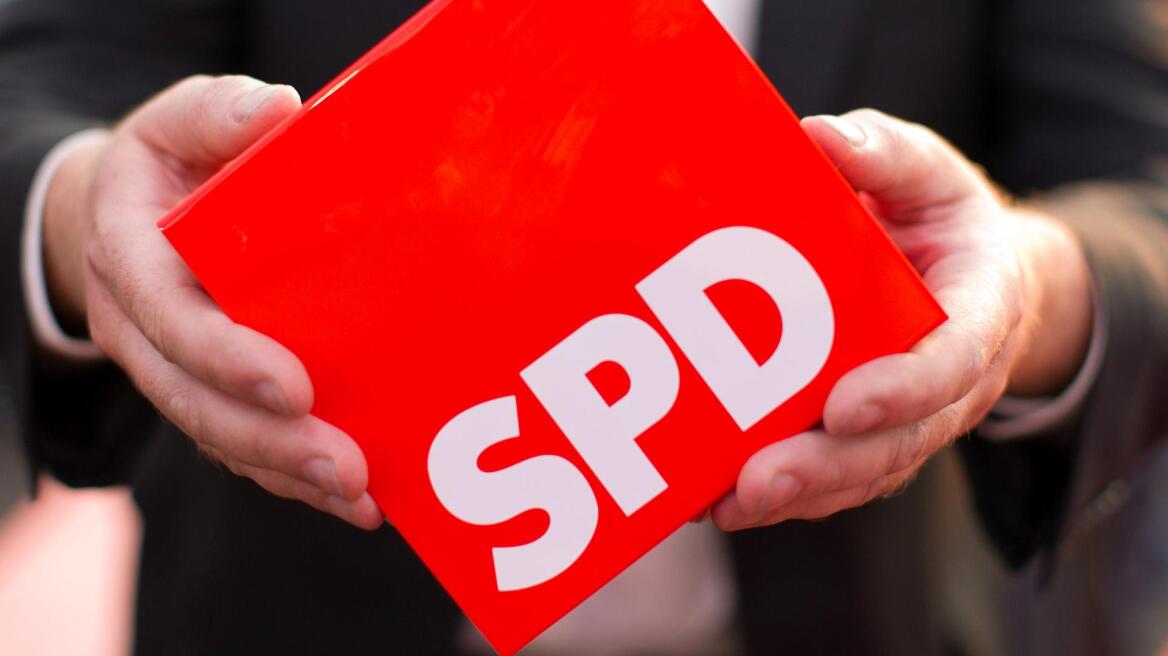 Γερμανία: Τα δύο τρίτα των υποστηρικτών του SPD τάσσονται υπέρ του «μεγάλου συνασπισμού»