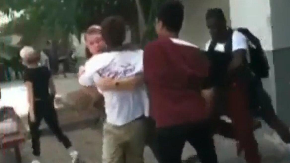 Μακελειό στη Φλόριντα: Νέο βίντεο δείχνει το δράστη σε καυγά στο σχολείο
