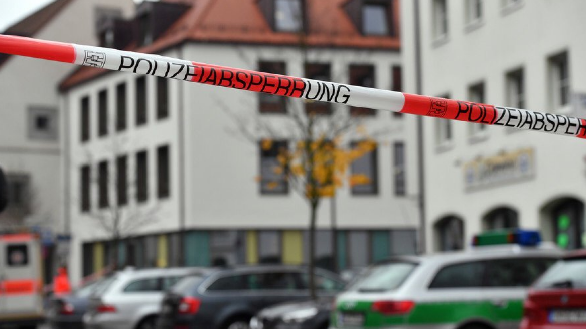 Γερμανία: 70χρονος μαχαίρωσε τρεις πρόσφυγες έξω από εκκλησία