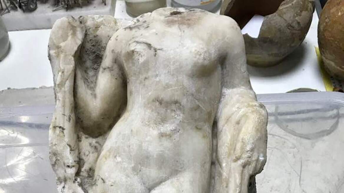 Βρέθηκε ακέφαλο άγαλμα της Αφροδίτης στα έργα του μετρό Θεσσαλονίκης