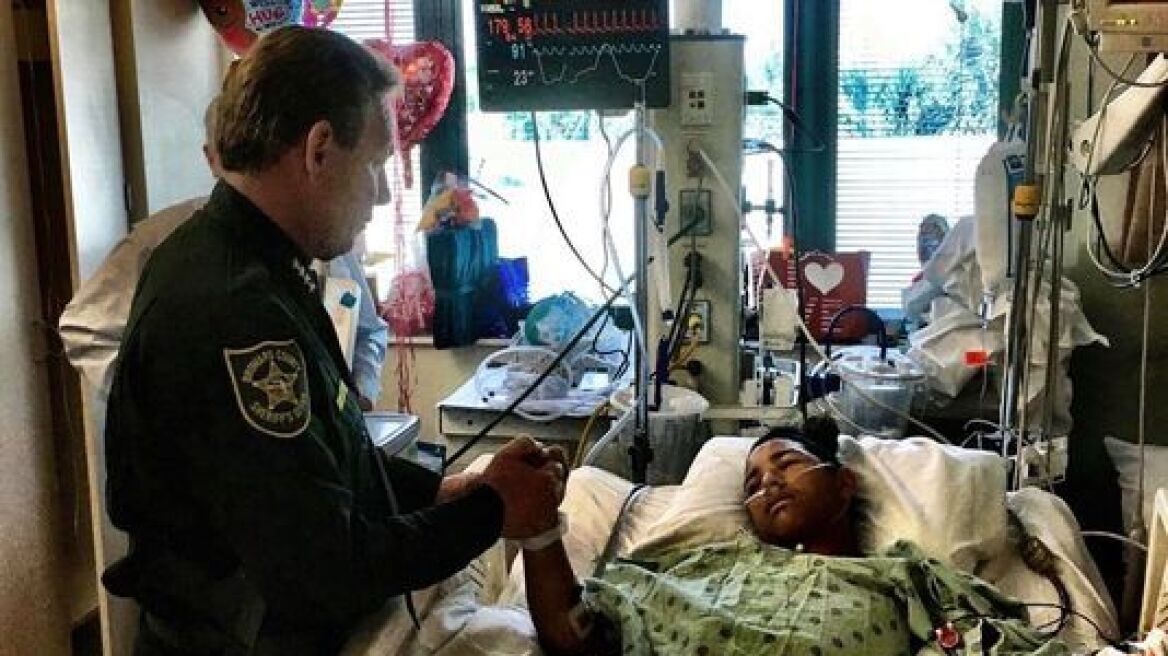Μακελειό στη Φλόριντα: 15χρονος «ήρωας» δέχθηκε πέντε σφαίρες για να σώσει τους συμμαθητές του