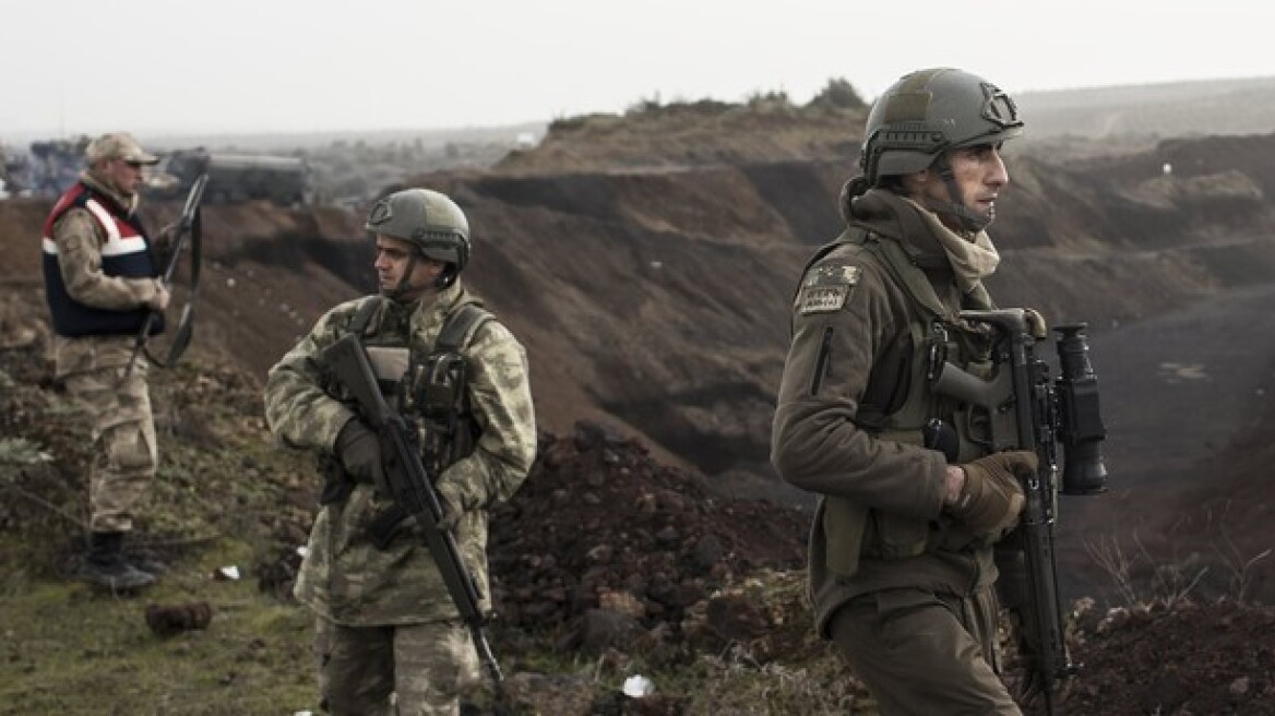 Οι Κούρδοι της Συρίας καλούν το στρατό να «εκπληρώσει το καθήκον του» ενάντια στους Τούρκους