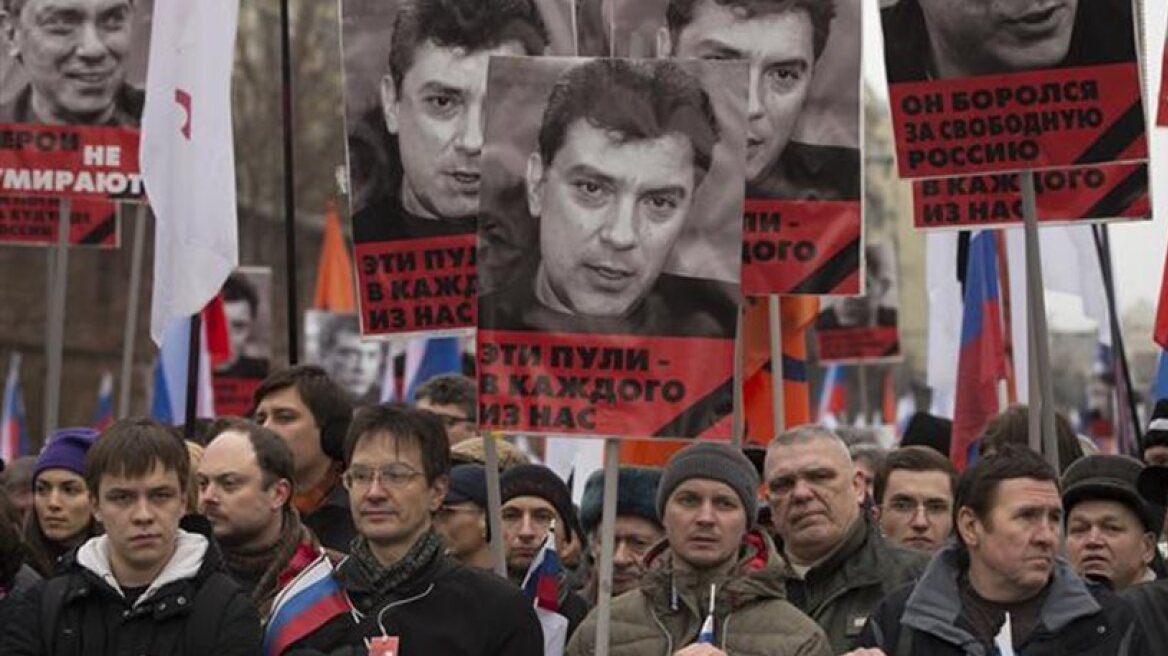 Ρωσία: Η αντιπολίτευση απέτισε φόρο τιμής στον Μπόρις Νεμτσόφ, τρία χρόνια μετά τη δολοφονία του