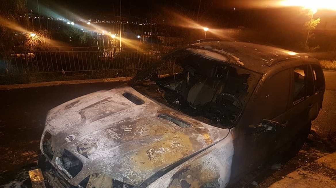 Έκαψαν το αυτοκίνητο του πρώην προέδρου της ΟΝΝΕΔ Γιάννη Κουλιζάκου