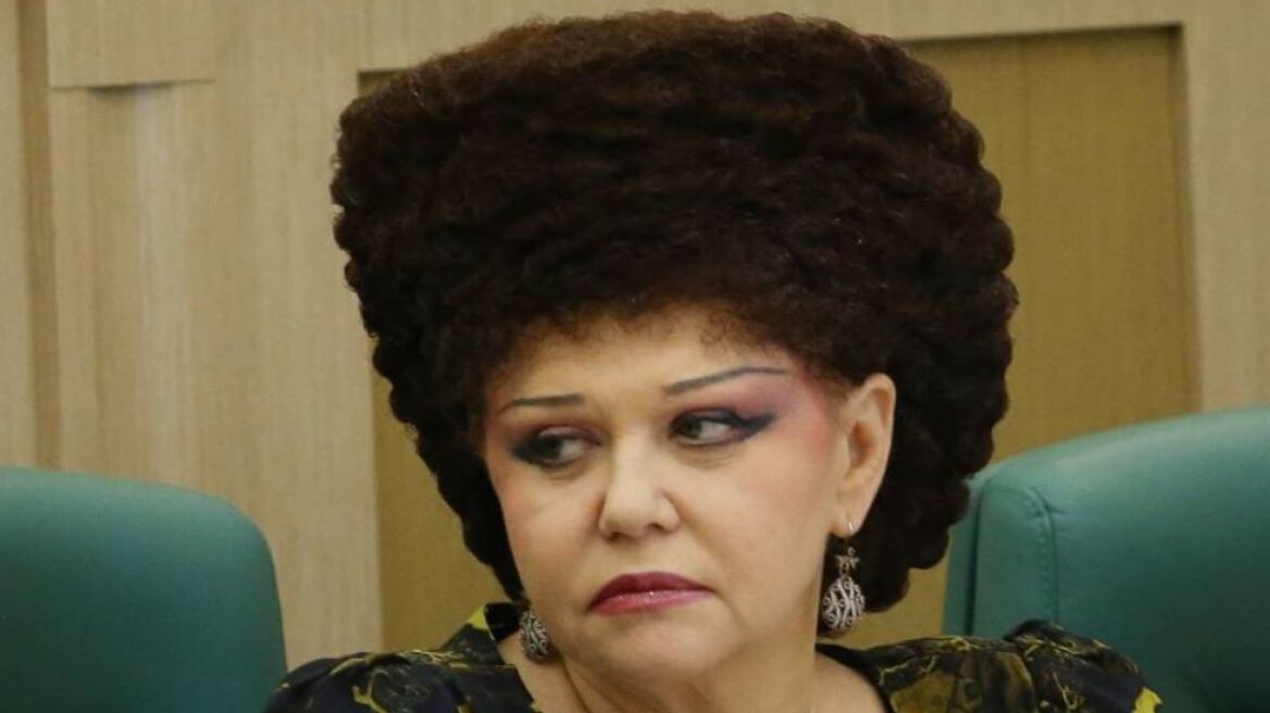 Βαλεντίνα Πετρένκο: Η Ρωσίδα γερουσιαστής που έγινε viral για τα εξωπραγματικά μαλλιά της