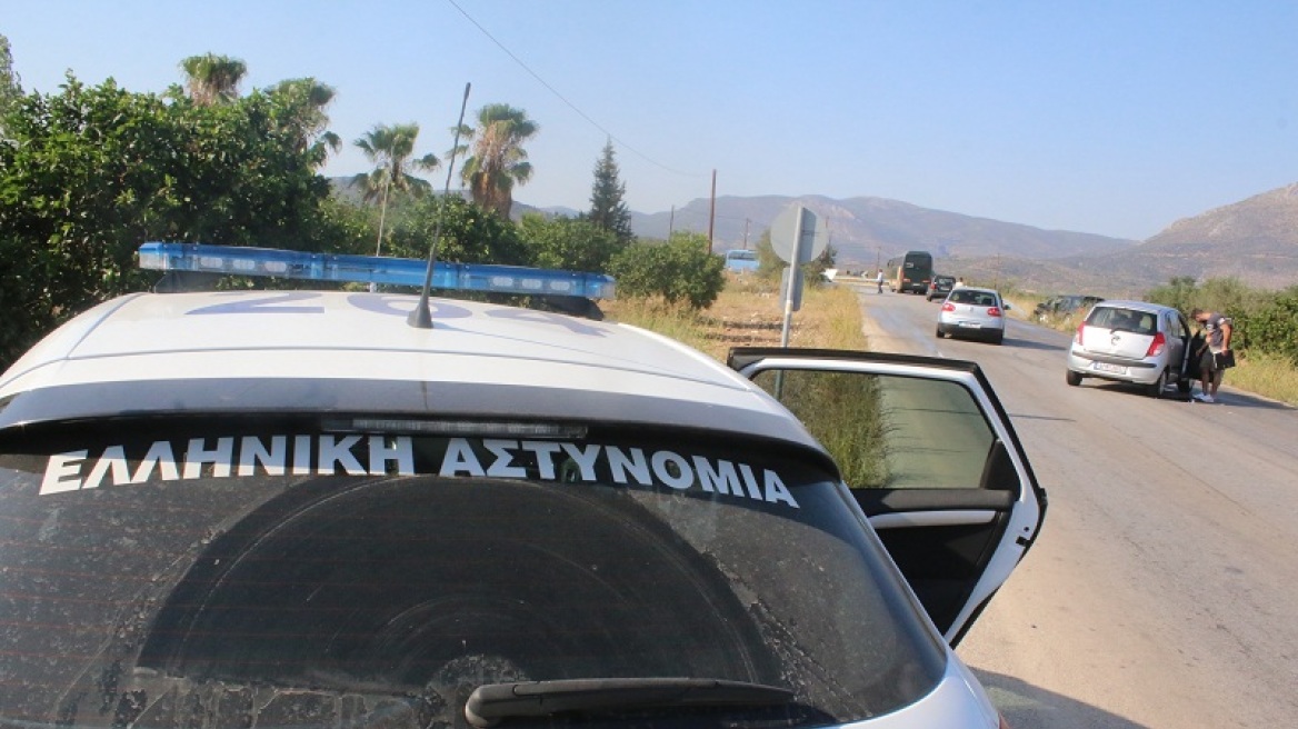 Αλεξανδρούπολη: Εξετράπη αυτοκίνητο που μετέφερε παράνομα μετανάστες