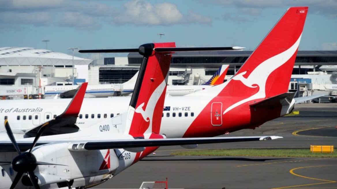 Qantas staff told to use gender-neutral words to not offend LGBTI!