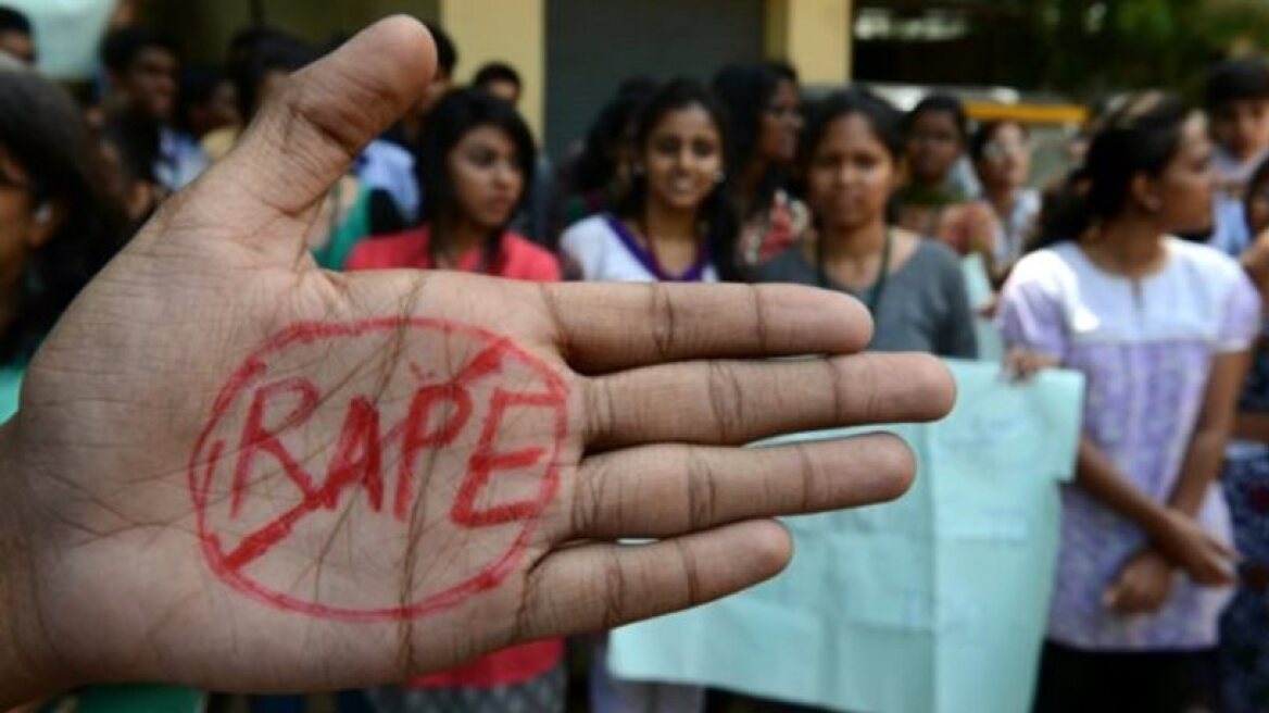 Shocking! Man rapes 3-year-old girl on bus in India!